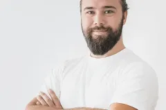 Portrait_professionnel_homme_fond_blanc_w